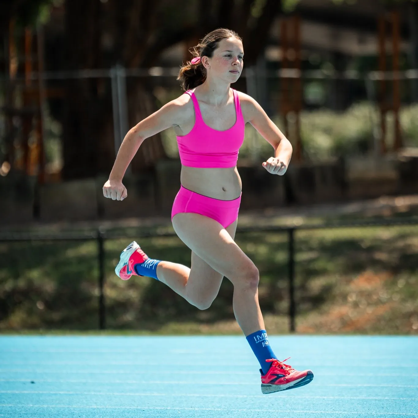 IMPI New Fit Longer Strappy Running Crop - Hot Pink