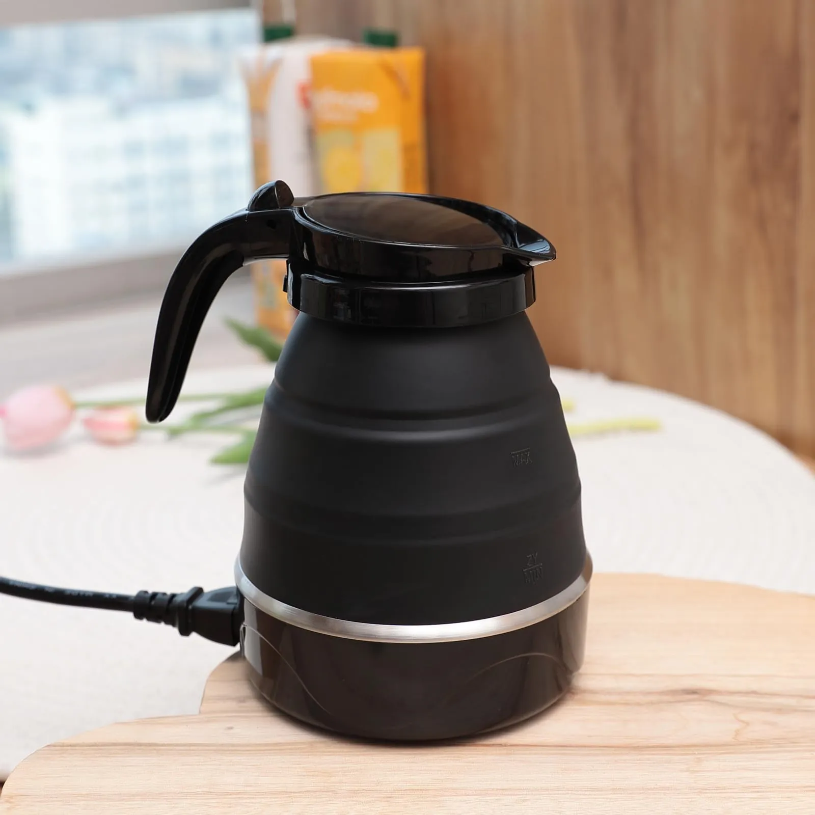 UMAI Foldable Small Electric Kettle 600Ml Food Grade Silicone Body|Leak Proof Design|304-Stainless Steel Base|Multipurpose Portable Electric Kettle For Travel, Office, Home Use 600 Watts Black